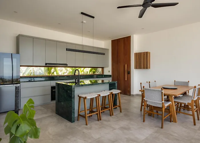 Brand New 2-bedroom Ocean View Villa *