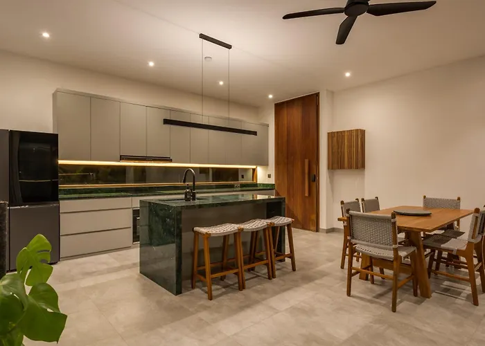 Villa Brand New 2-bedroom Ocean View *