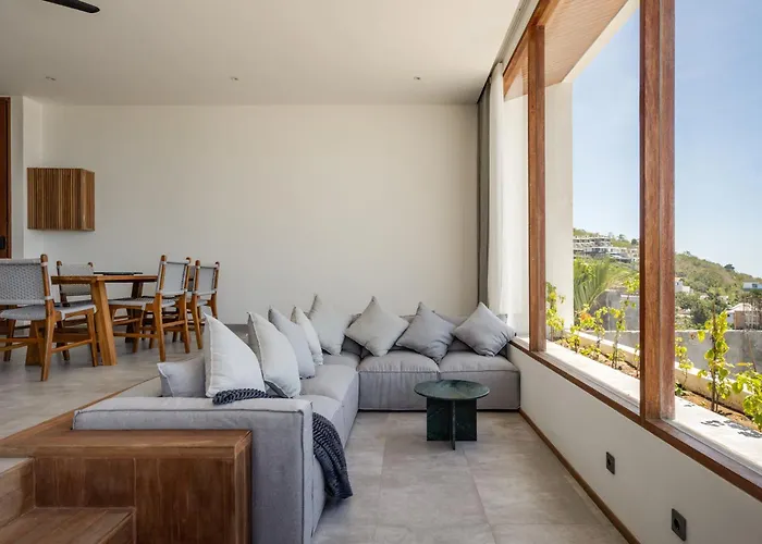 Villa Brand New 2-bedroom Ocean View *